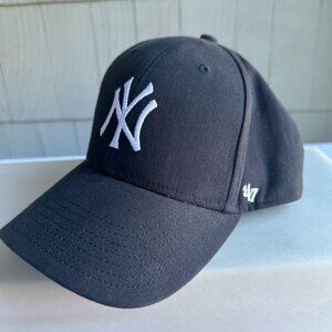 New York Yankees '47 Brand Hat Cap Youth Black Adjustable Hook and Loop Cotton